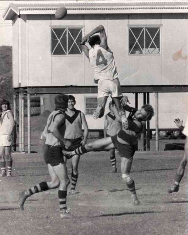 1972 Mick Holtman Panthers v Goldsworthy